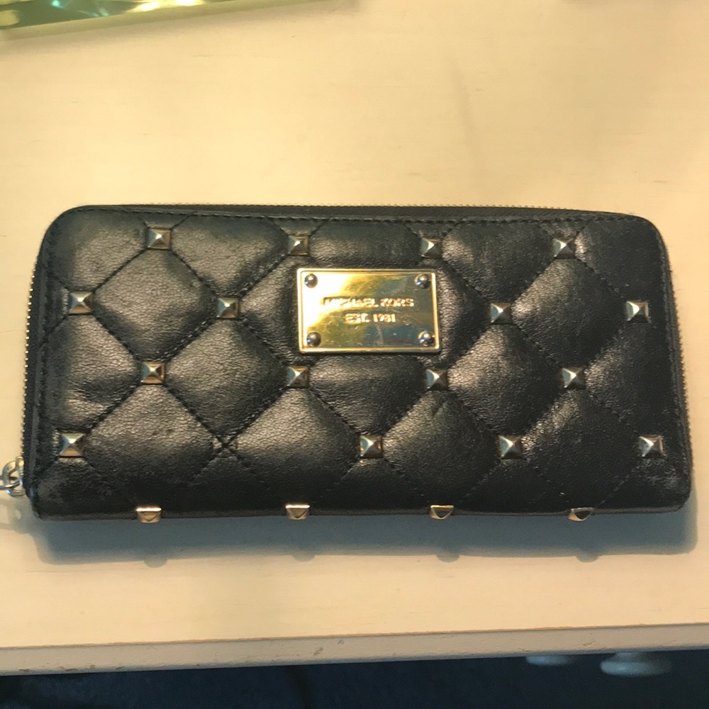 Michael Kors Black Quilted Studded Hamilton Wallet